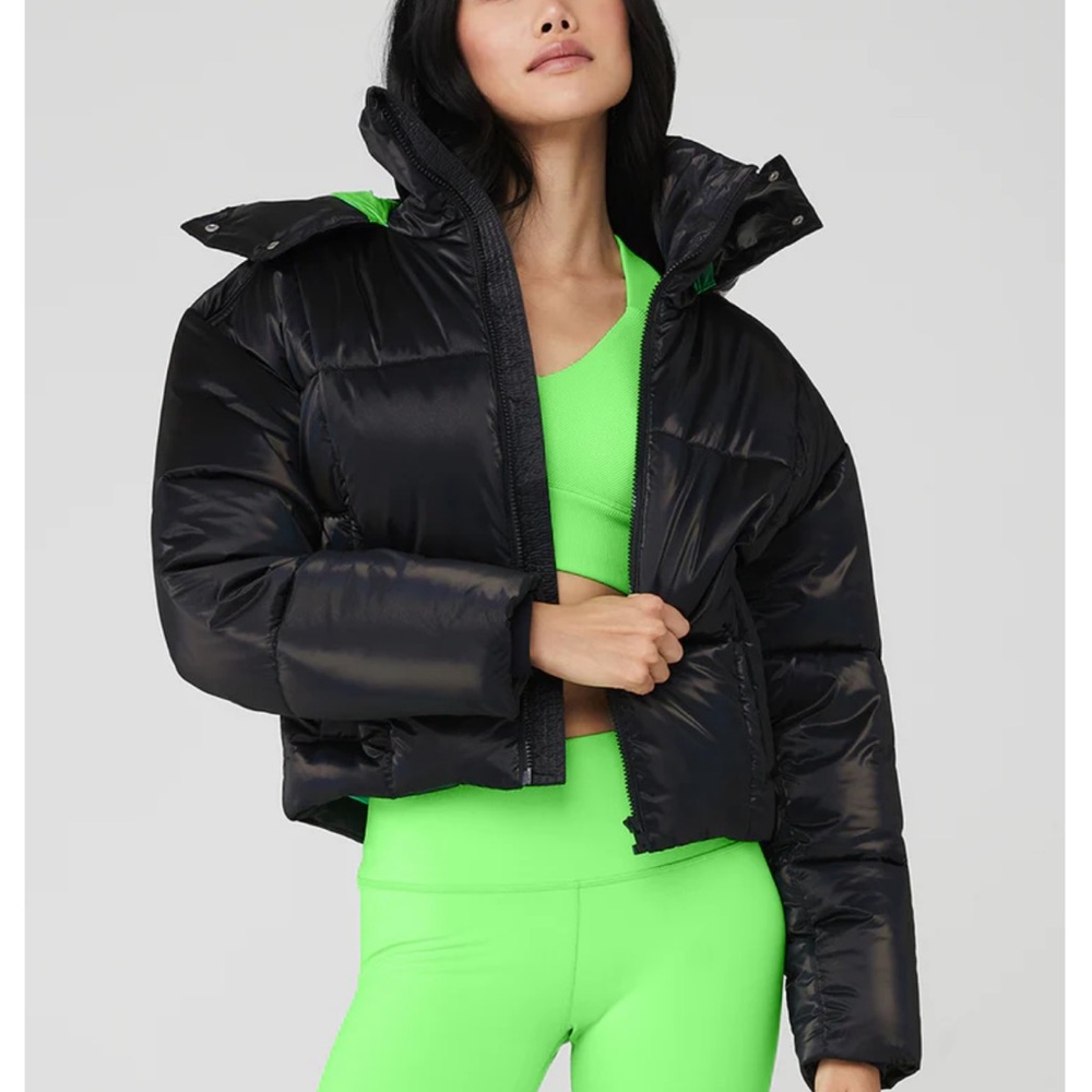 ALO Yoga Pearlized Pristine Puffer